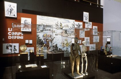 Le corps défini, moulage de Saartjie Baartman et son squelette